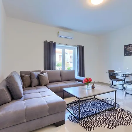 Apartment Amra 3 By Interhome