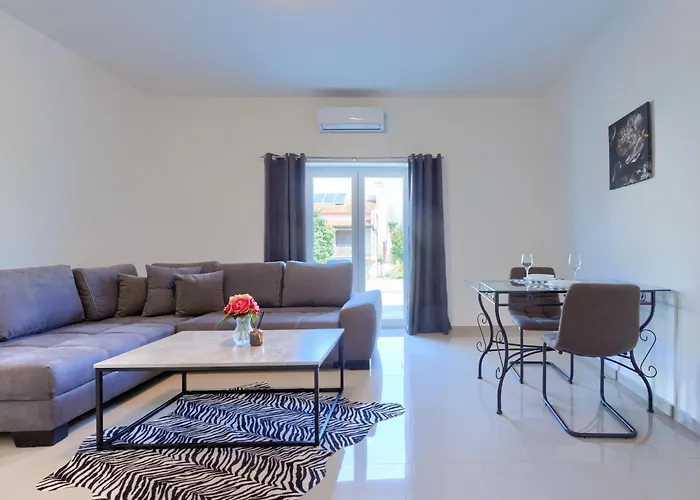 Amra 3 By Interhome アパート