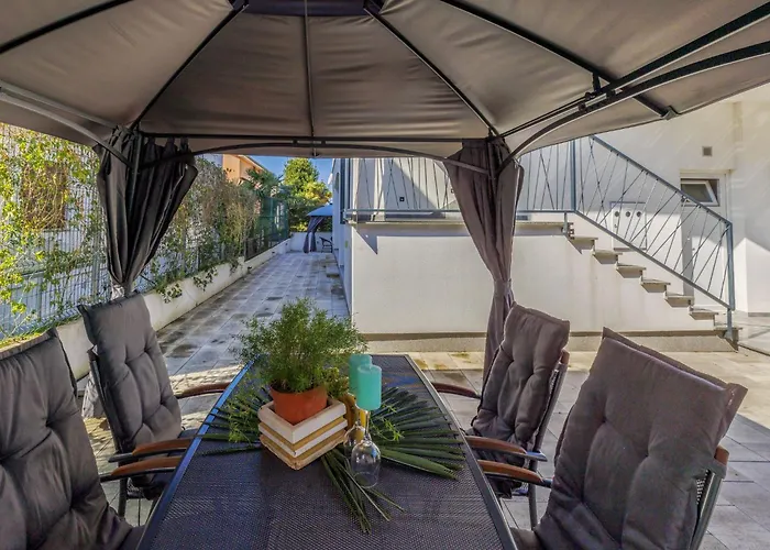 Amra 3 By Interhome アパート