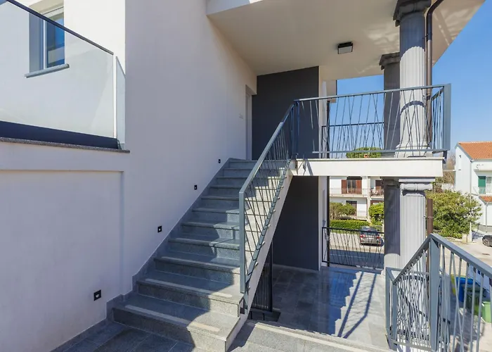 Amra 3 By Interhome アパート