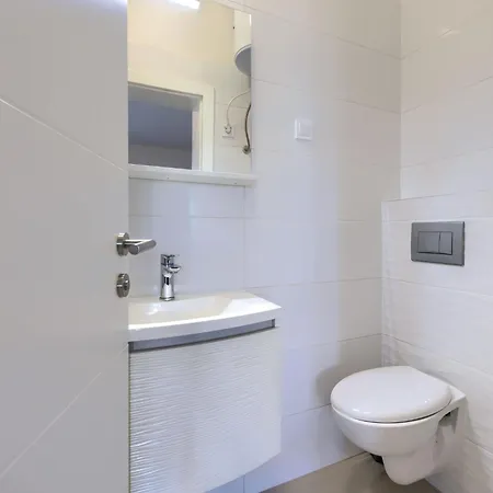 Apartment Amra 3 By Interhome