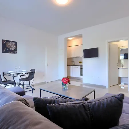 Amra 3 By Interhome Porec